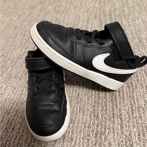 Nike Kids Black Sneakers